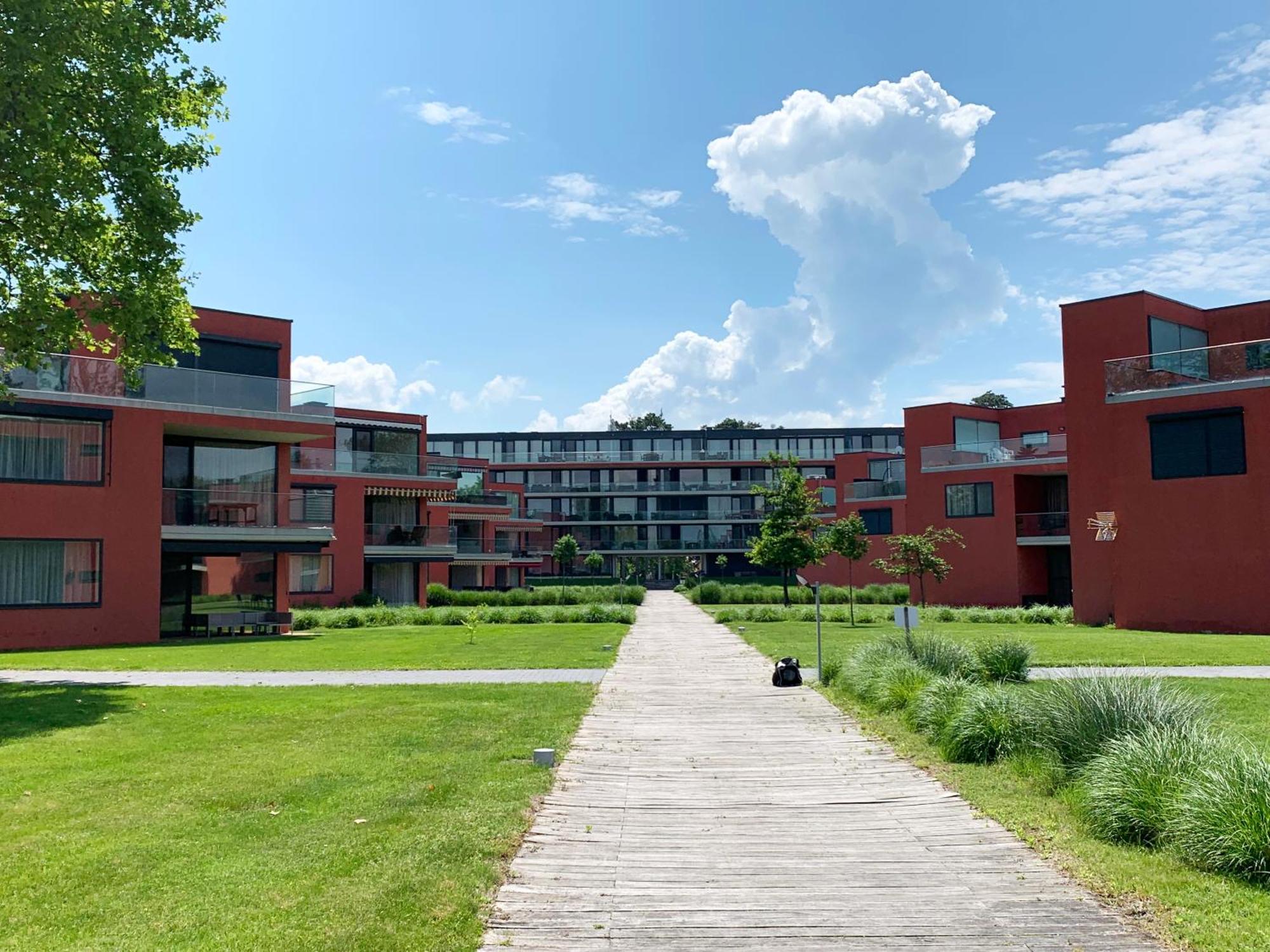 Bavaria Club Apartman Balatonlelle Exterior photo
